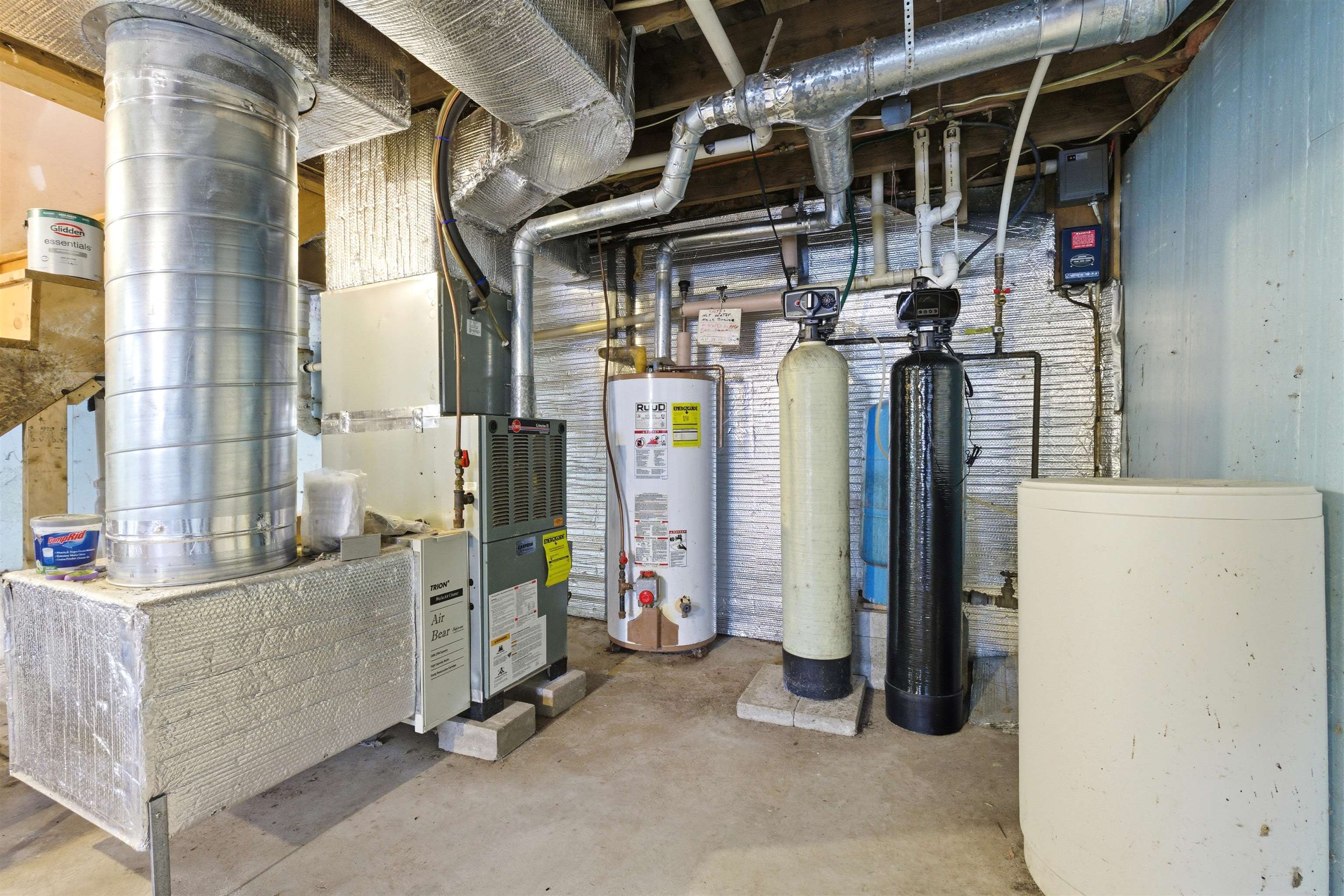 287 Clough Pond Road Loudon, NH 03307 - Photo 34 of 38