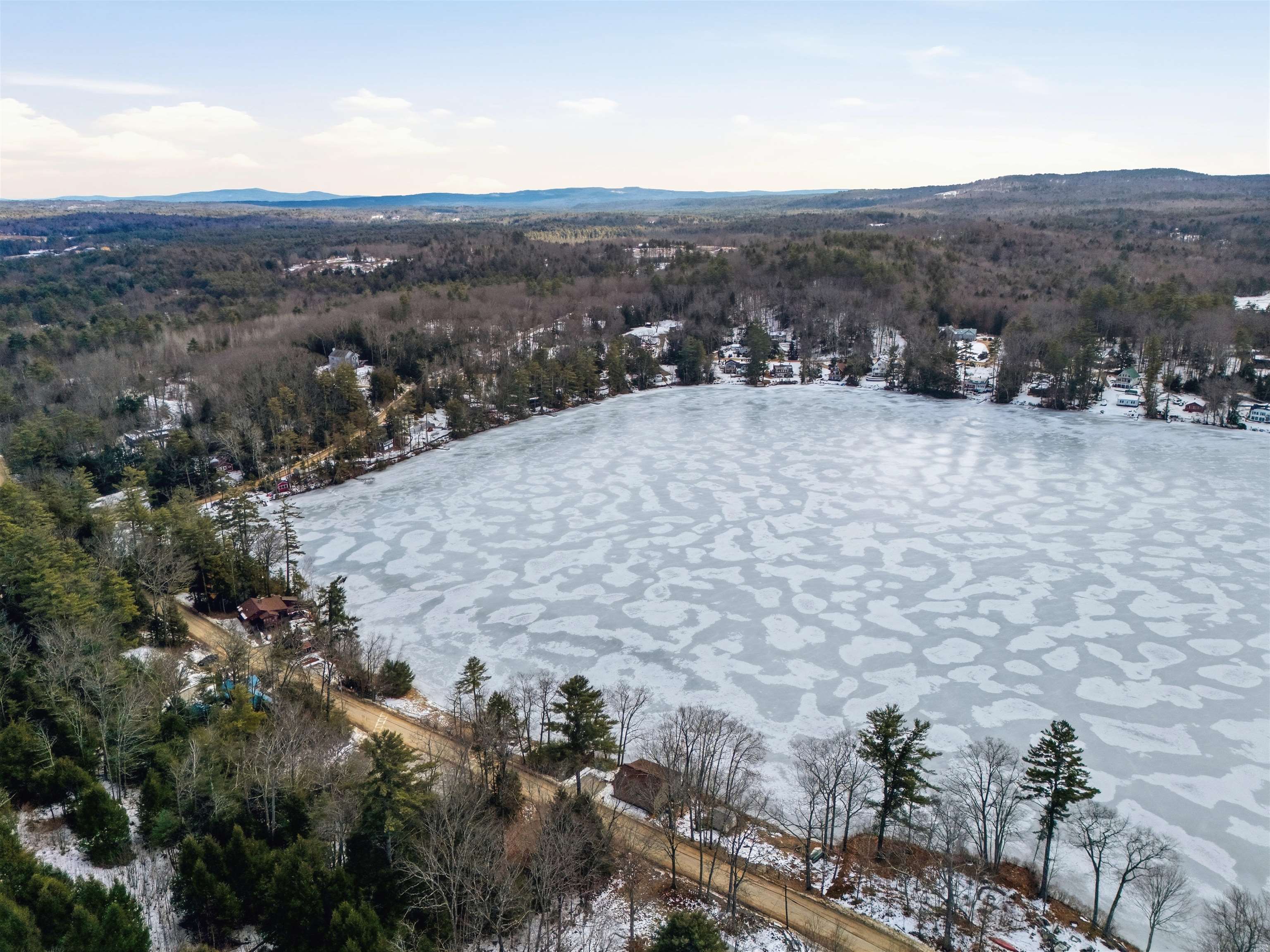 287 Clough Pond Road Loudon, NH 03307 - Photo 8 of 38