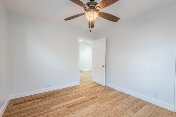 $915 | 2303 Rosewood Street, Unit 2, Houston, TX 77004