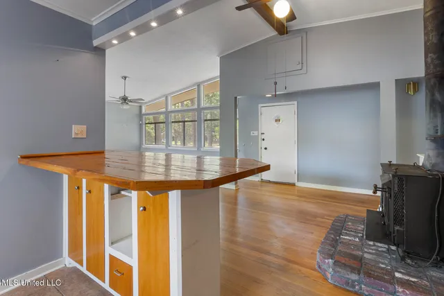 $189,900 | 2067 Southwood Road, Jackson, MS 39211