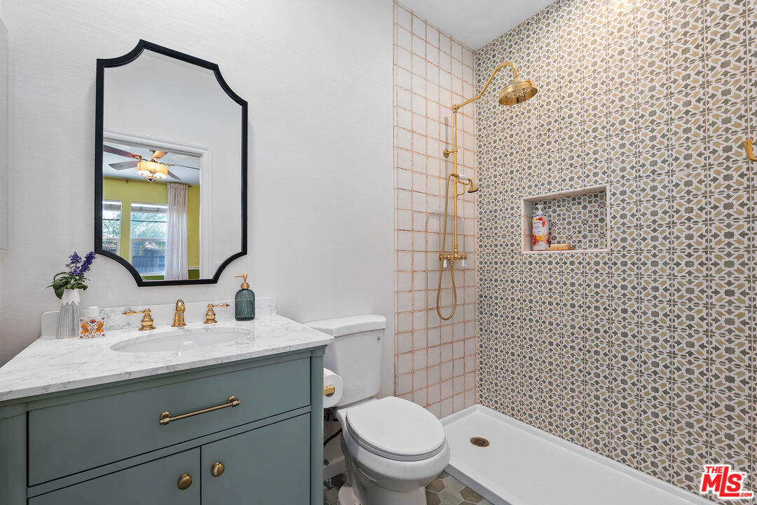25514 Brighton Place Stevenson Ranch, CA 91381 - Photo 28 of 44