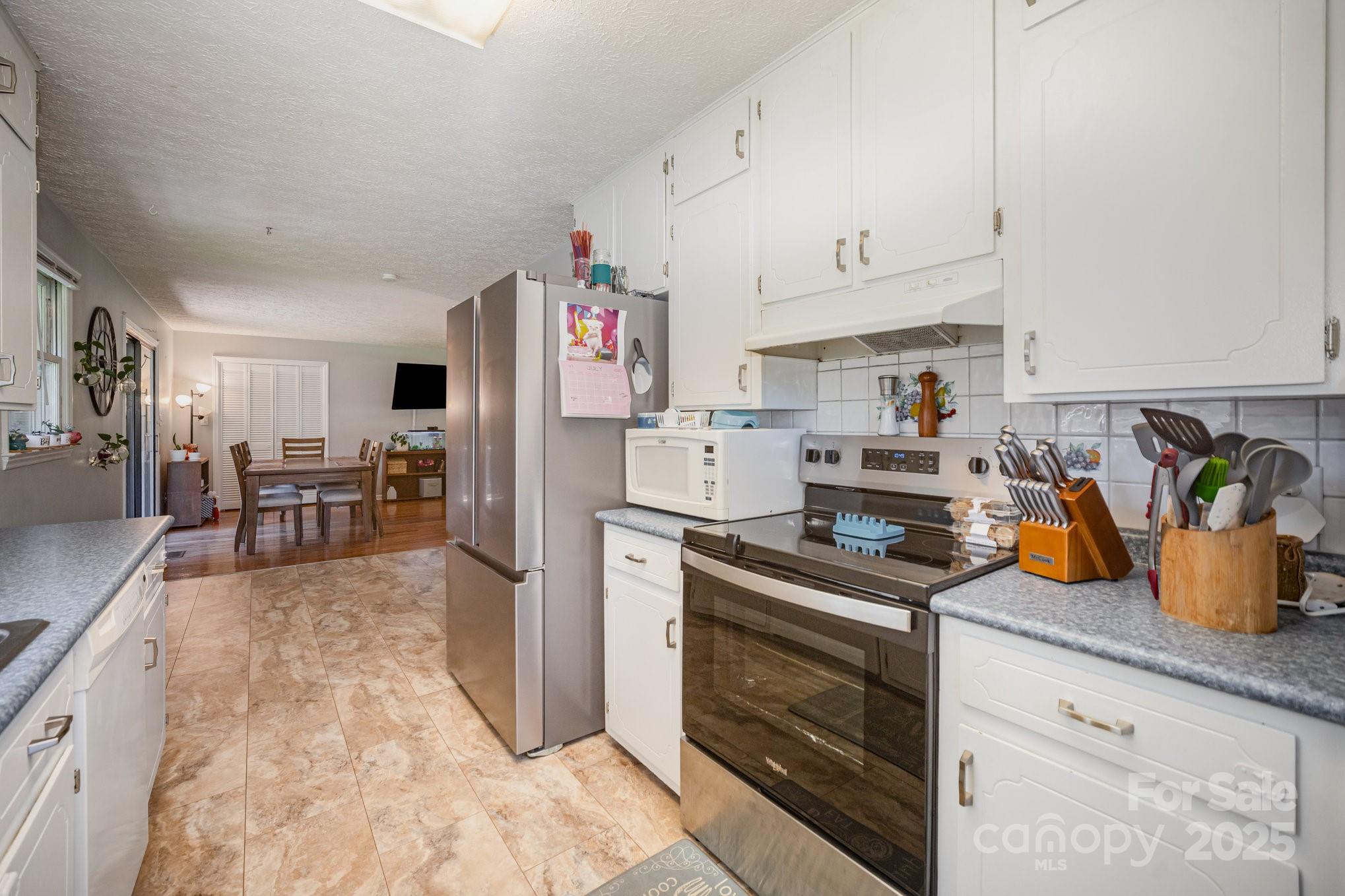 5345 Dentons Chapel Road Morganton, NC 28655 - Photo 11 of 34