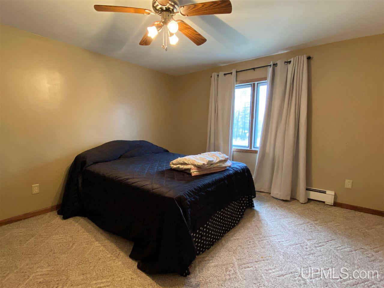 5390 12th Road Escanaba, MI 49829 - Photo 18 of 34