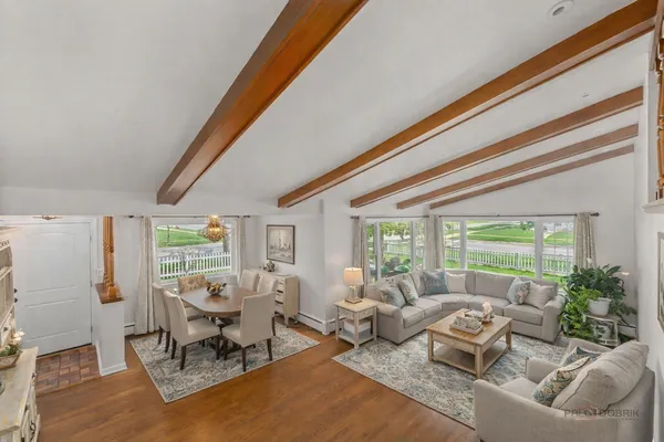 $479,900 | 2115 East Miner Street, Arlington Heights, IL 60004