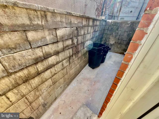 1817 South 5th Street Philadelphia, PA 19148 - Photo 6 of 23 a view of a bathroom