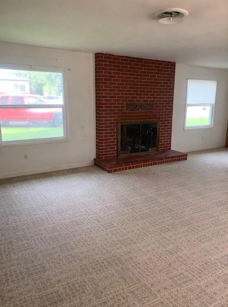 106 Treasure Drive Red Bluff, CA 96080 - Photo 5 of 6 an empty room with windows