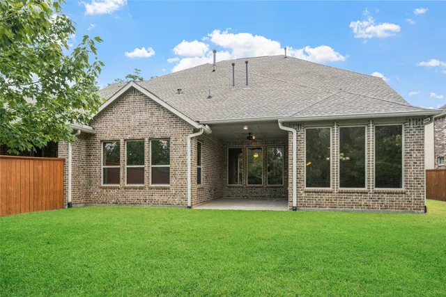 $480,000 | 323 Twilight Toast Drive, Conroe, TX 77304