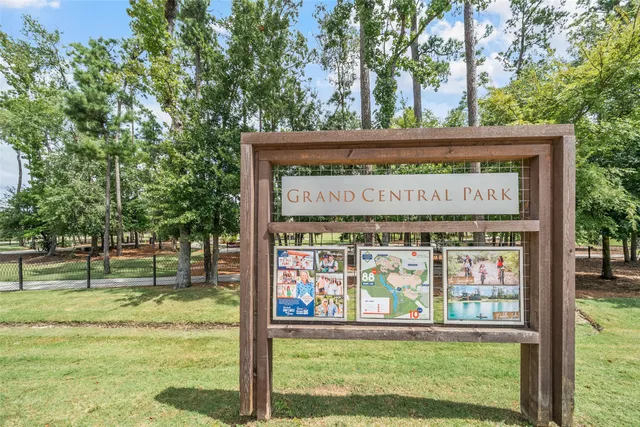 $480,000 | 323 Twilight Toast Drive, Conroe, TX 77304