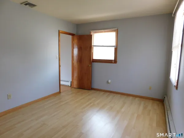 $1,900 | 4754 Madison Avenue, Trumbull, CT 06611