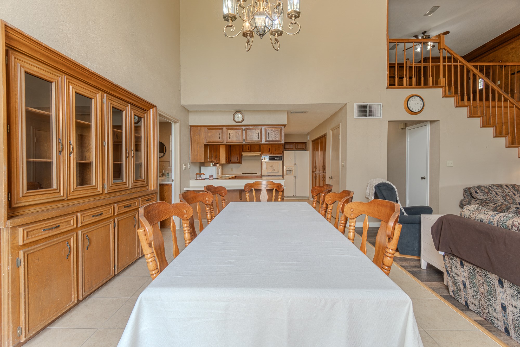 2745 Holub Road Schulenburg, TX 78956 - Photo 29 of 40 a bedroom with furniture and a chandelier
