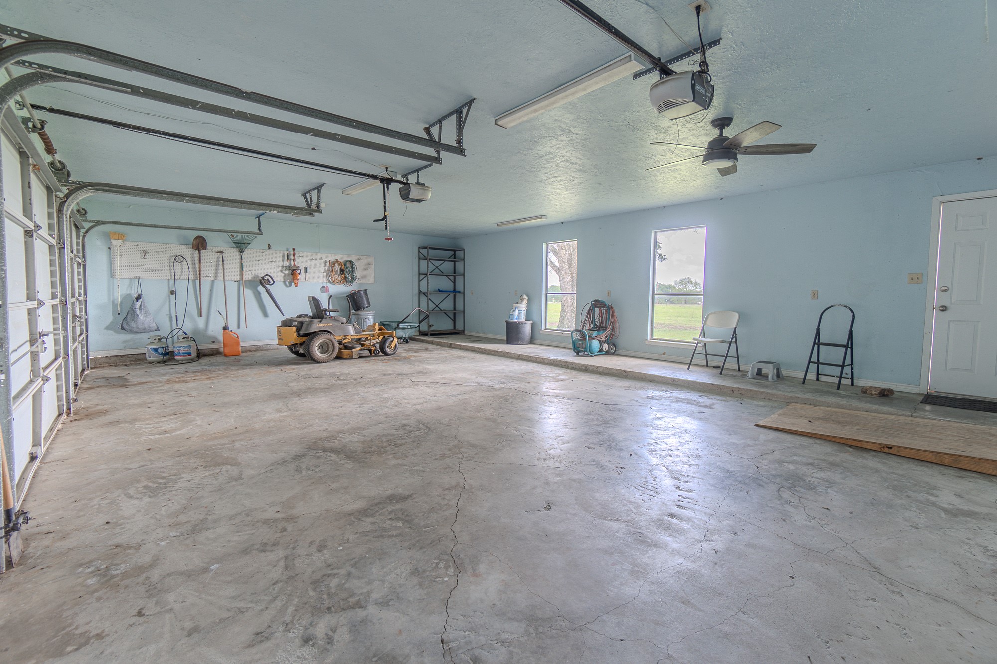 2745 Holub Road Schulenburg, TX 78956 - Photo 40 of 40 a view of a room with gym equipment