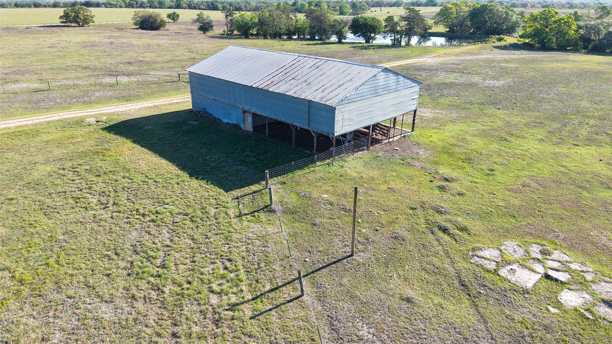 2745 Holub Road Schulenburg, TX 78956 - Photo 7 of 40 a small pool with an outdoor space