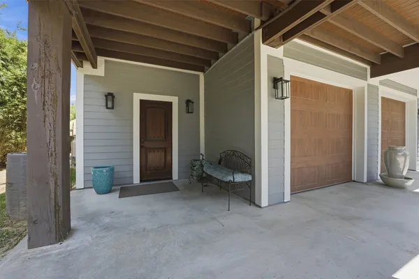 $1,279,000 | 4019 Bayshore Drive, Bacliff, TX 77518