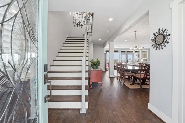 $1,279,000 | 4019 Bayshore Drive, Bacliff, TX 77518