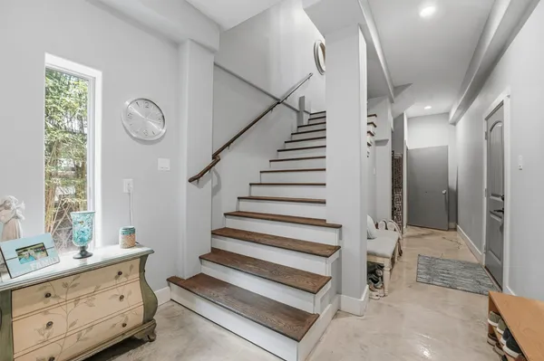 $1,279,000 | 4019 Bayshore Drive, Bacliff, TX 77518