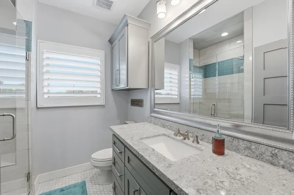 $1,279,000 | 4019 Bayshore Drive, Bacliff, TX 77518