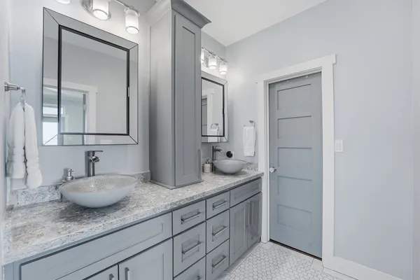 $1,279,000 | 4019 Bayshore Drive, Bacliff, TX 77518