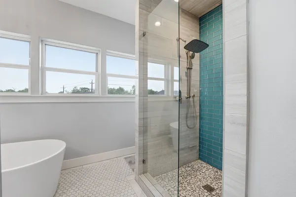 $1,279,000 | 4019 Bayshore Drive, Bacliff, TX 77518