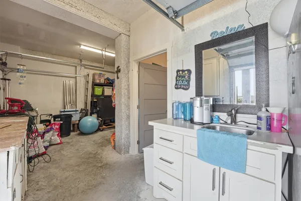 $1,279,000 | 4019 Bayshore Drive, Bacliff, TX 77518