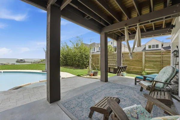 $1,279,000 | 4019 Bayshore Drive, Bacliff, TX 77518