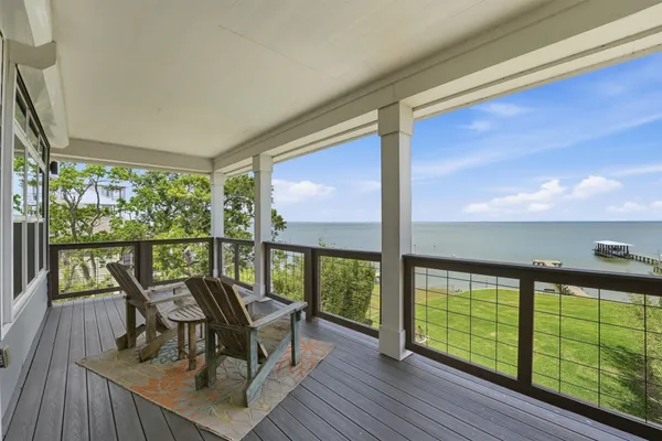 $1,279,000 | 4019 Bayshore Drive, Bacliff, TX 77518