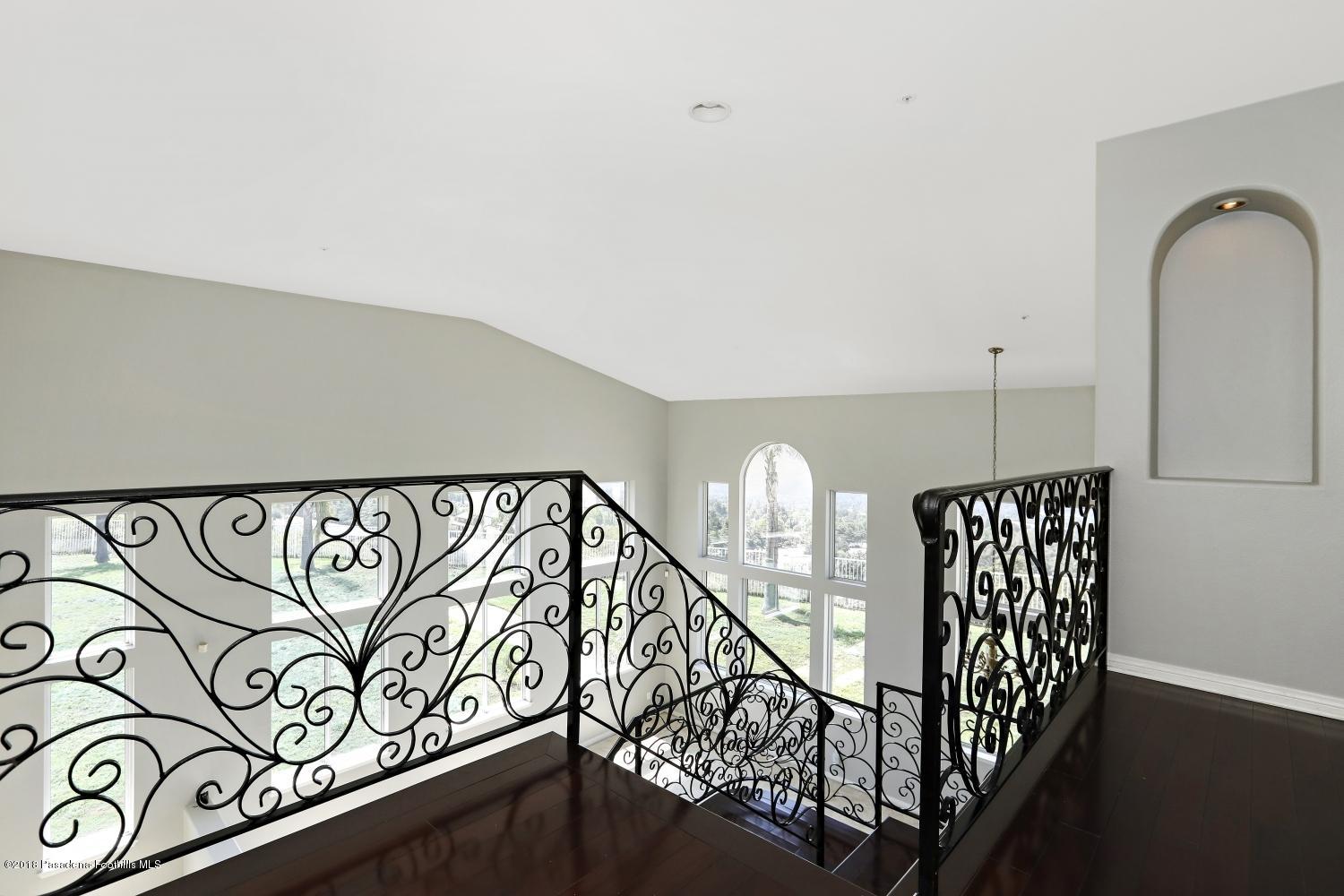 3816 Sky View Lane Glendale, CA 91214 - Photo 24 of 59 24