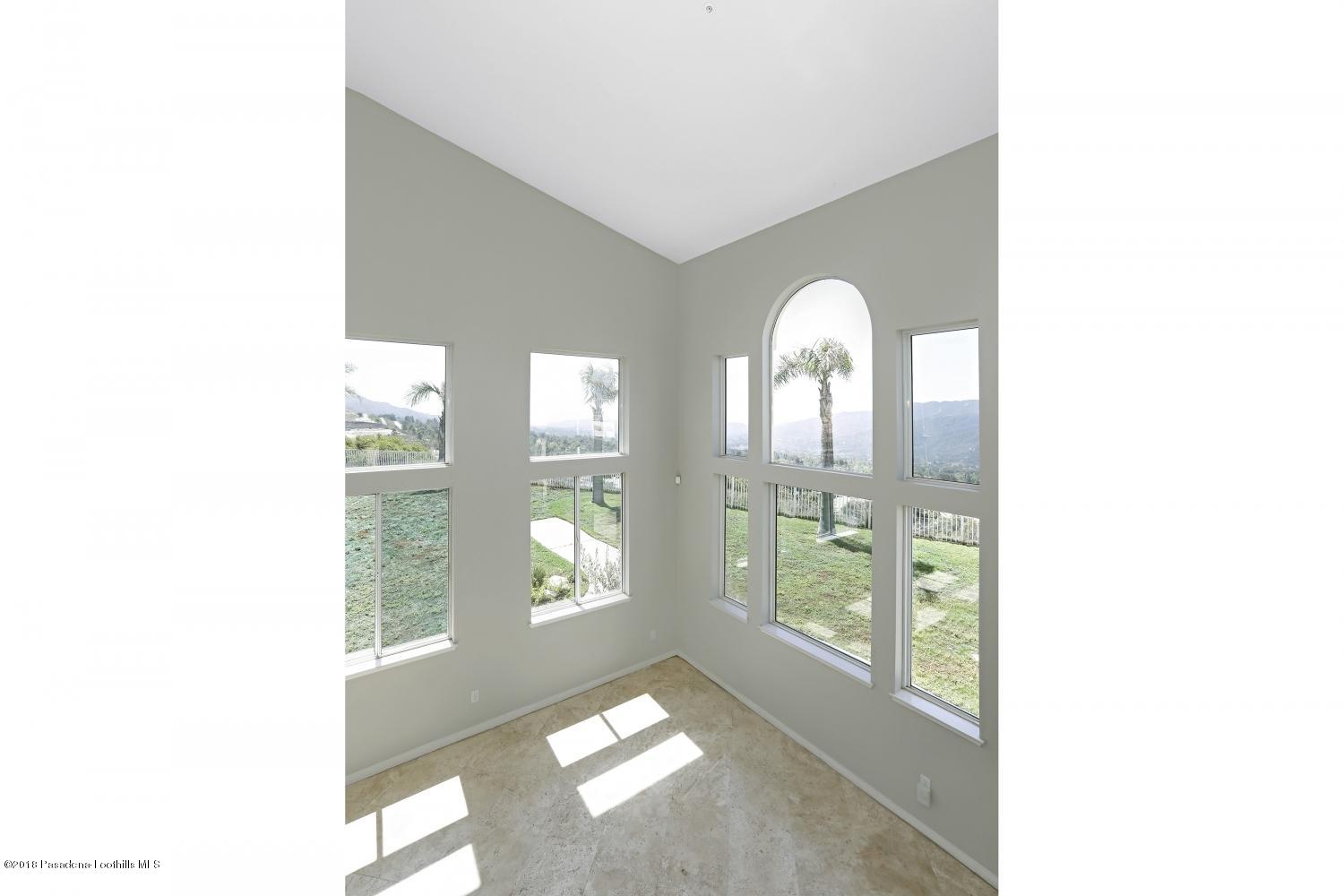 3816 Sky View Lane Glendale, CA 91214 - Photo 10 of 59 10