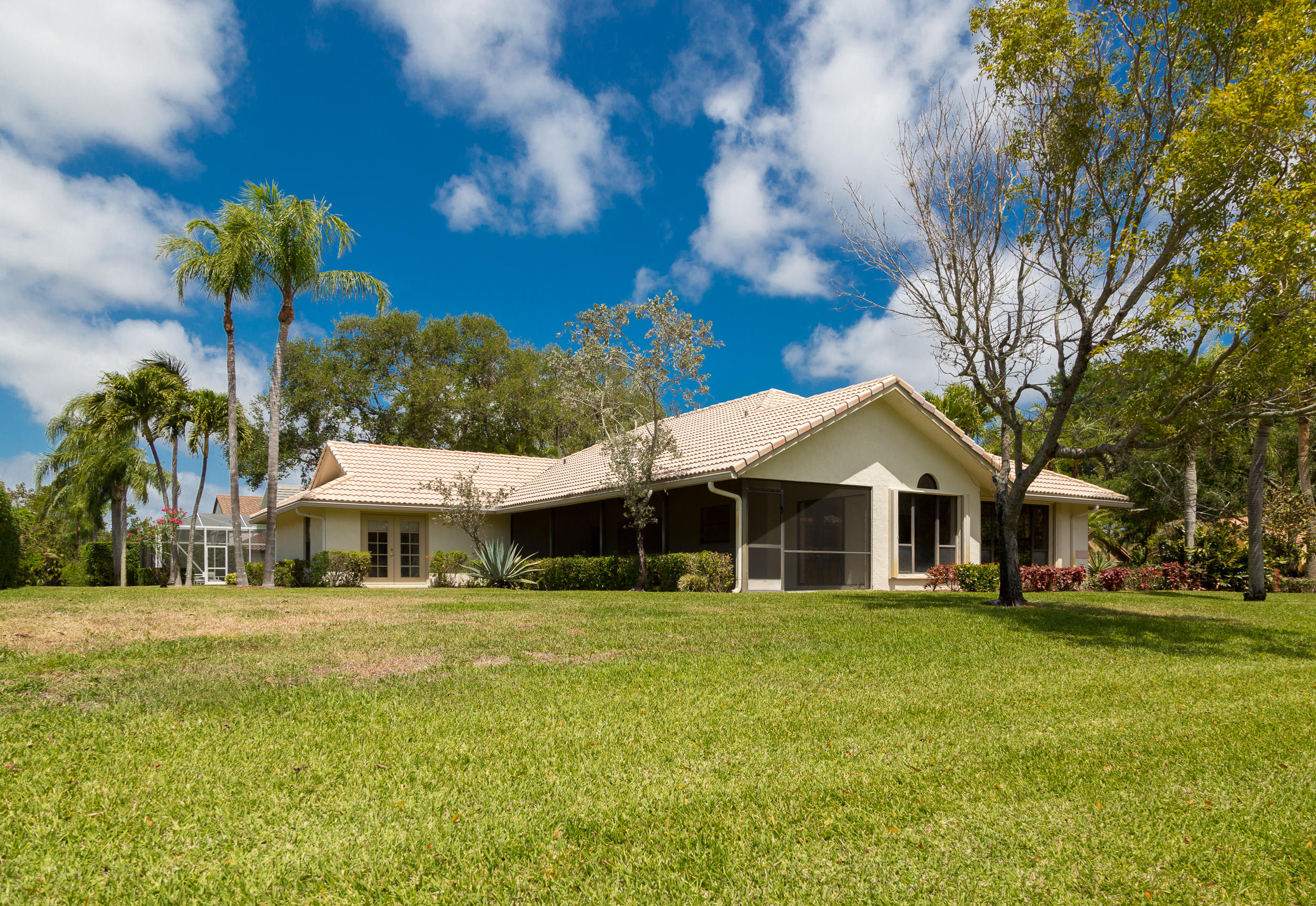 2330 Rabbit Hollowe Circle Delray Beach, FL 33445 - Photo 8 of 39 Room for a pool!