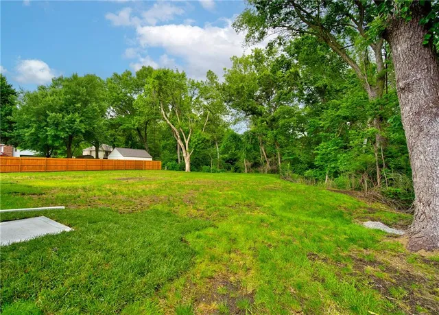 $489,000 | 18608 East 26th Terrace South, Independence, MO 64057