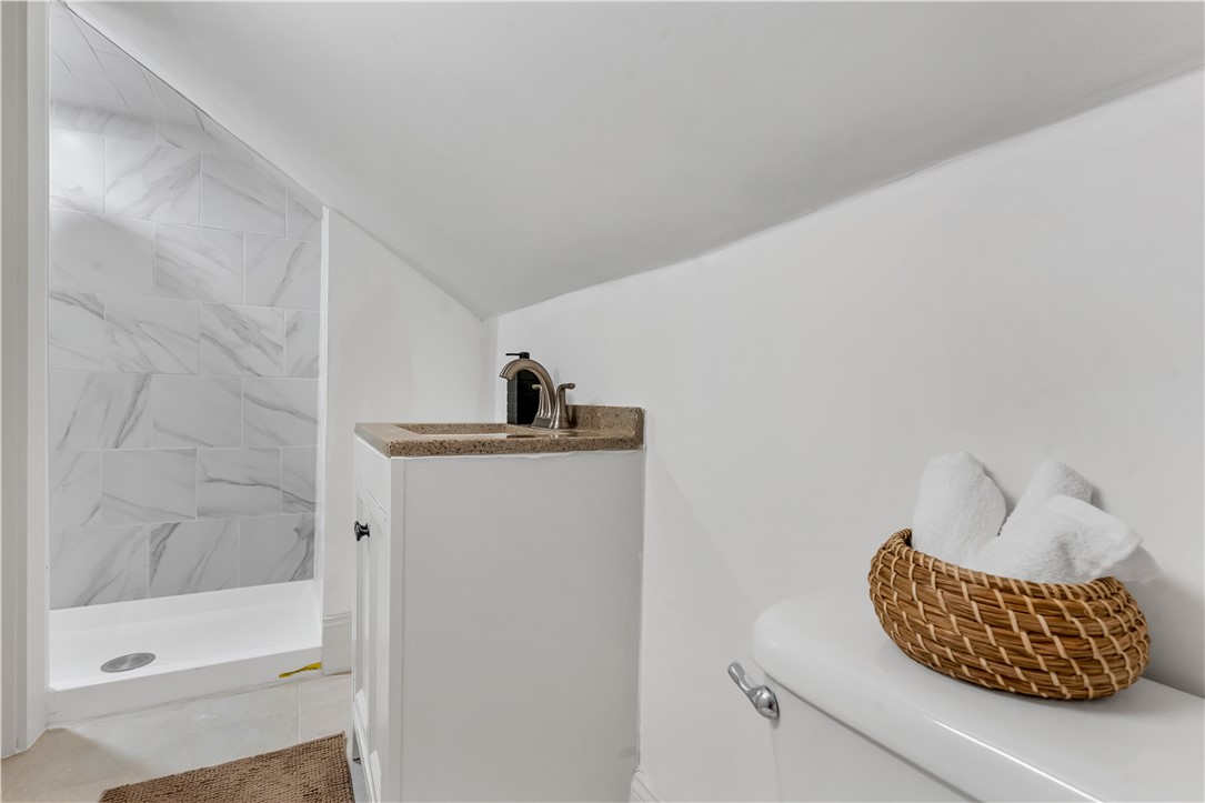26 Clinton Street Johnston, RI 02919 - Photo 29 of 40