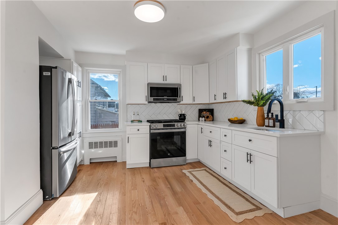 26 Clinton Street Johnston, RI 02919 - Photo 6 of 40