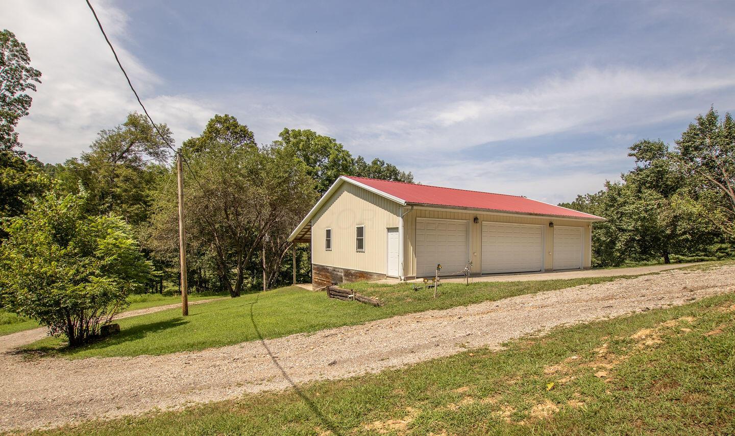 13570 Big Cola Road Rockbridge, OH 43149 - Photo 7 of 63 8
