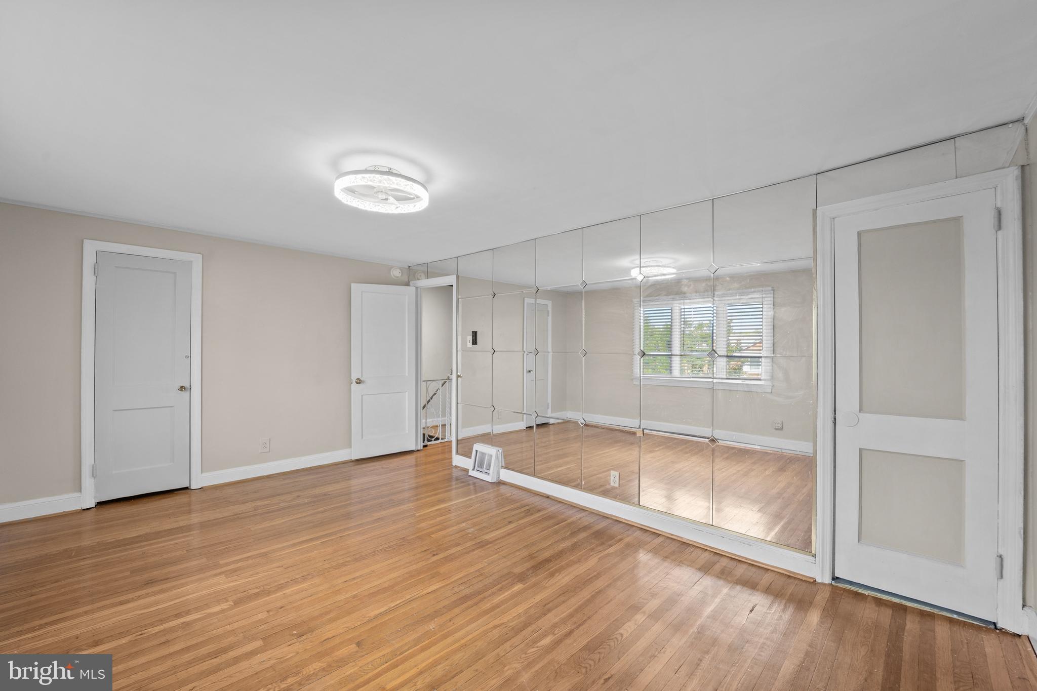 816 Laurel Road Yeadon, PA 19050 - Photo 19 of 35