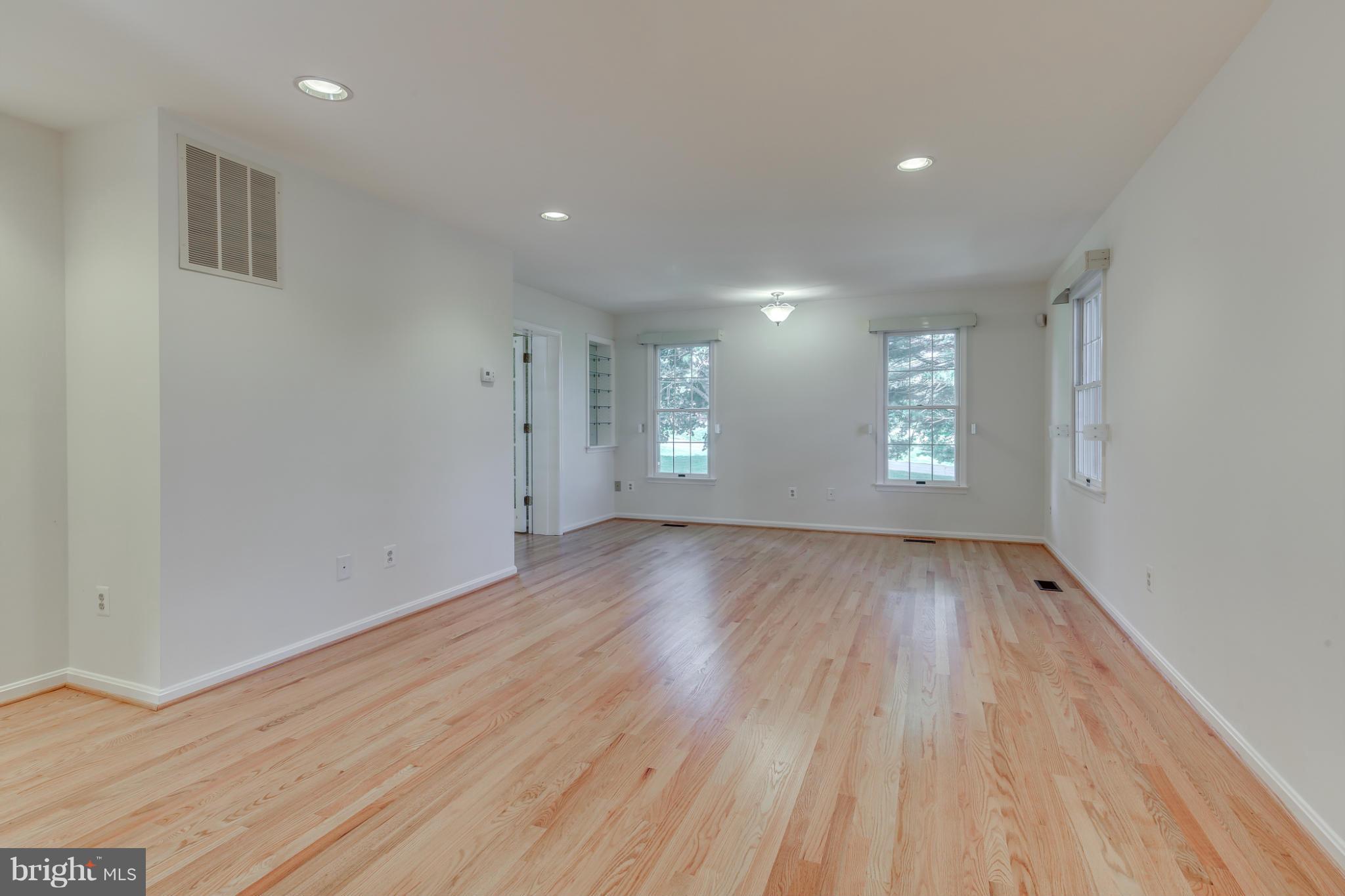 8207 Reservoir Road Fulton, MD 20759 - Photo 17 of 30 Interior (General)