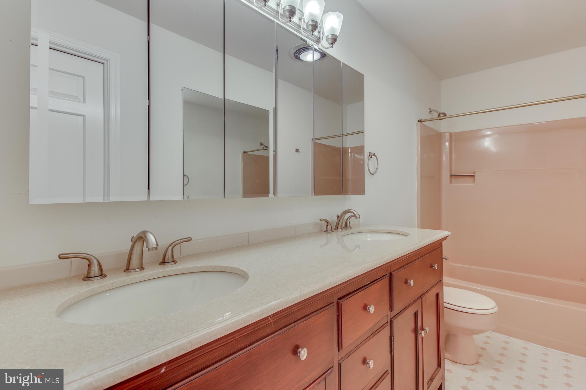 8207 Reservoir Road Fulton, MD 20759 - Photo 23 of 30 Bath
