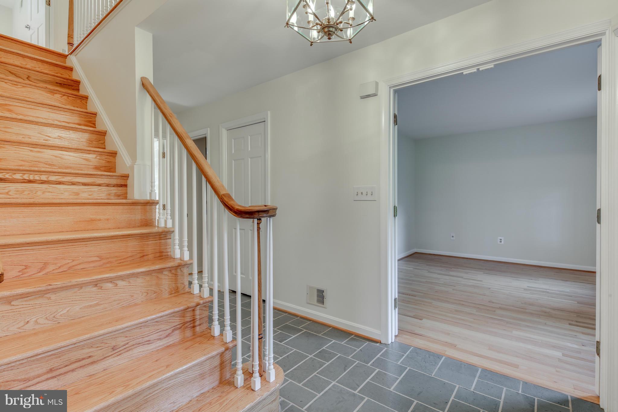8207 Reservoir Road Fulton, MD 20759 - Photo 4 of 30 Interior (General)