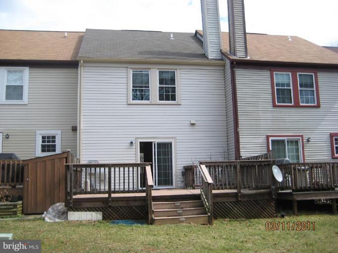 11927 Sentinel Point Court Reston, VA 20191 - Photo 2 of 10 Exterior (Rear)
