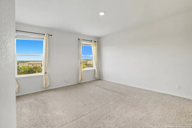 $1,700 | 15562 Crimson Topaz, San Antonio, TX 78253