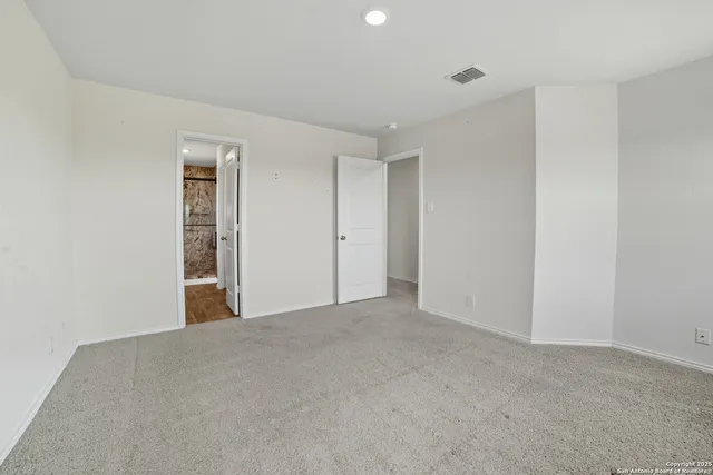 $1,700 | 15562 Crimson Topaz, San Antonio, TX 78253