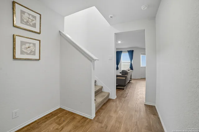 $1,700 | 15562 Crimson Topaz, San Antonio, TX 78253