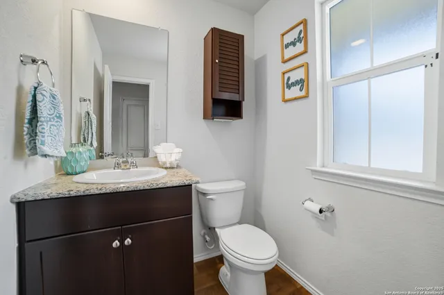 $1,700 | 15562 Crimson Topaz, San Antonio, TX 78253