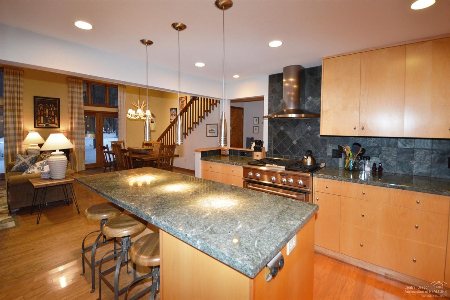 13627 Shad Bush, Unit RR39 Black Butte Ranch, OR 97759 - Photo 10 of 25 Additional Photo