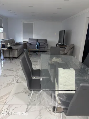 $2,400 | 295 Roosevelt Avenue, Oakhurst, NJ 07755