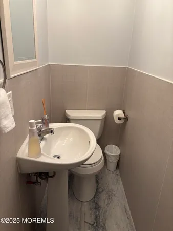 $2,400 | 295 Roosevelt Avenue, Oakhurst, NJ 07755