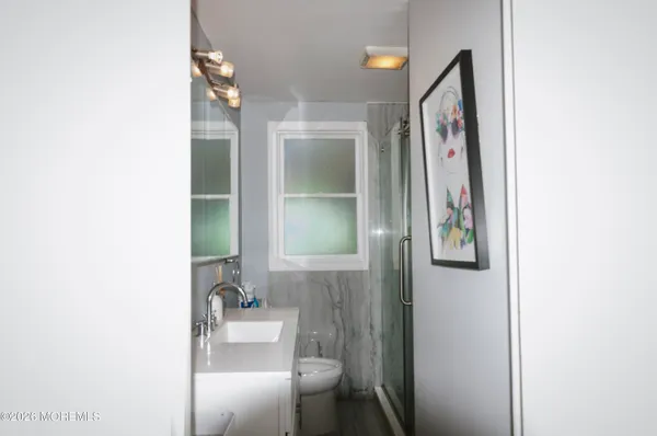 $2,400 | 295 Roosevelt Avenue, Oakhurst, NJ 07755