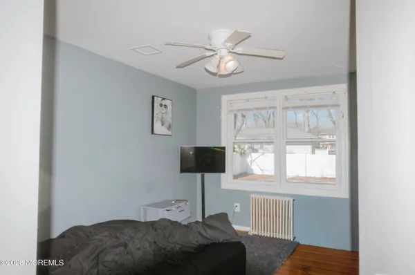 $2,400 | 295 Roosevelt Avenue, Oakhurst, NJ 07755