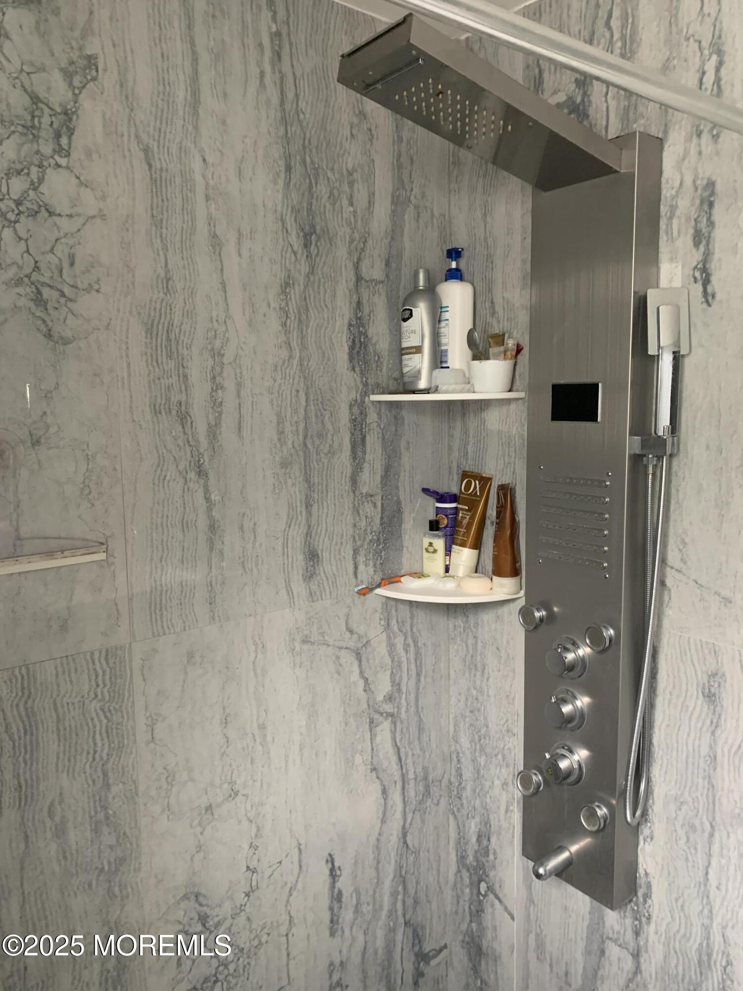 295 Roosevelt Avenue Oakhurst, NJ 07755 - Photo 6 of 16