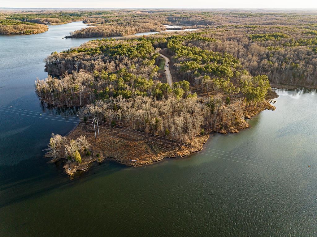 0 Stately Oak Drive Huntingdon, TN 38344 - Photo 7 of 9 an aerial view of a house with a lake view