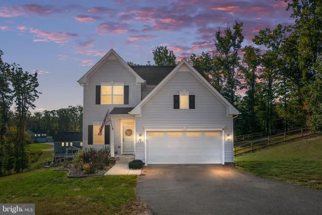 $590,000 | 250 Stephanies Way, Fredericksburg, VA 22406