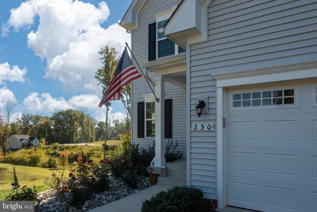 $590,000 | 250 Stephanies Way, Fredericksburg, VA 22406